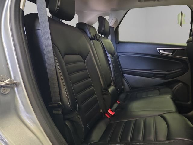Used 2022 Ford Edge SEL image 17