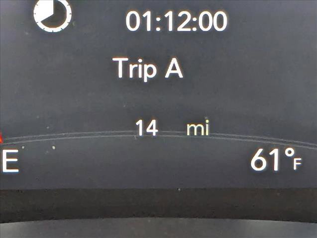 New 2026 Chrysler Pacifica Select w/ S Appearance Package image 10