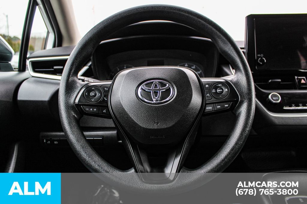 Used 2023 Toyota Corolla LE image 24