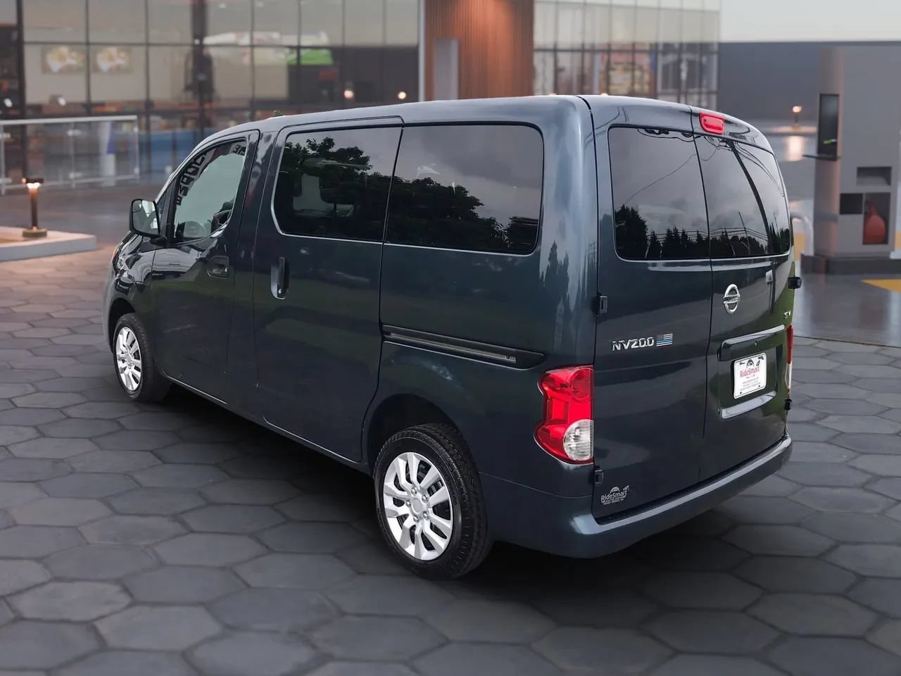 Used 2019 Nissan NV200 SV FWD image 9