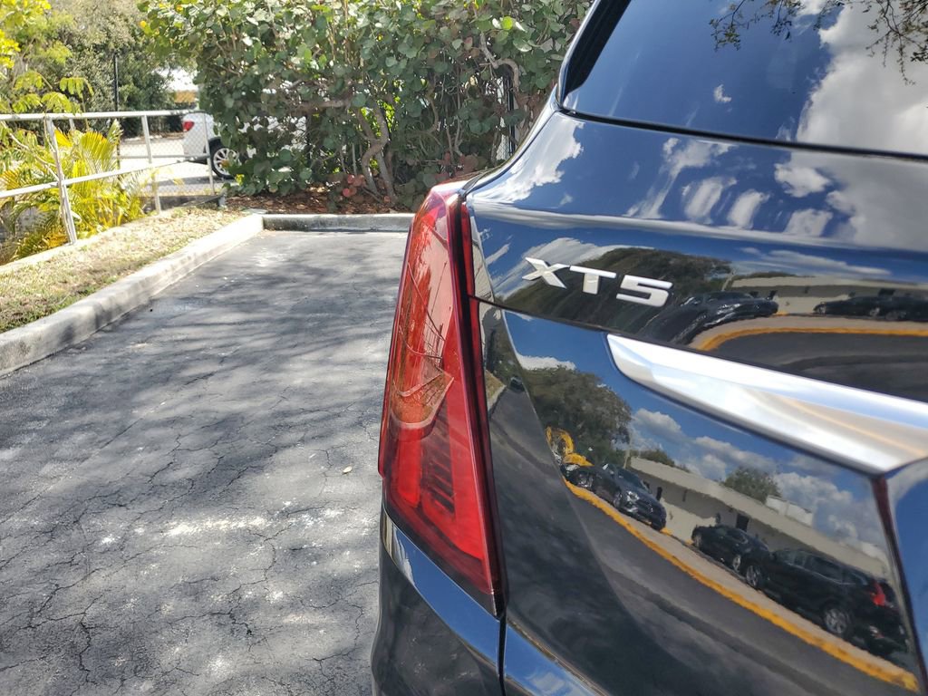 Used 2022 Cadillac XT5 Premium Luxury w/ LPO, Premium Carpet Package image 27