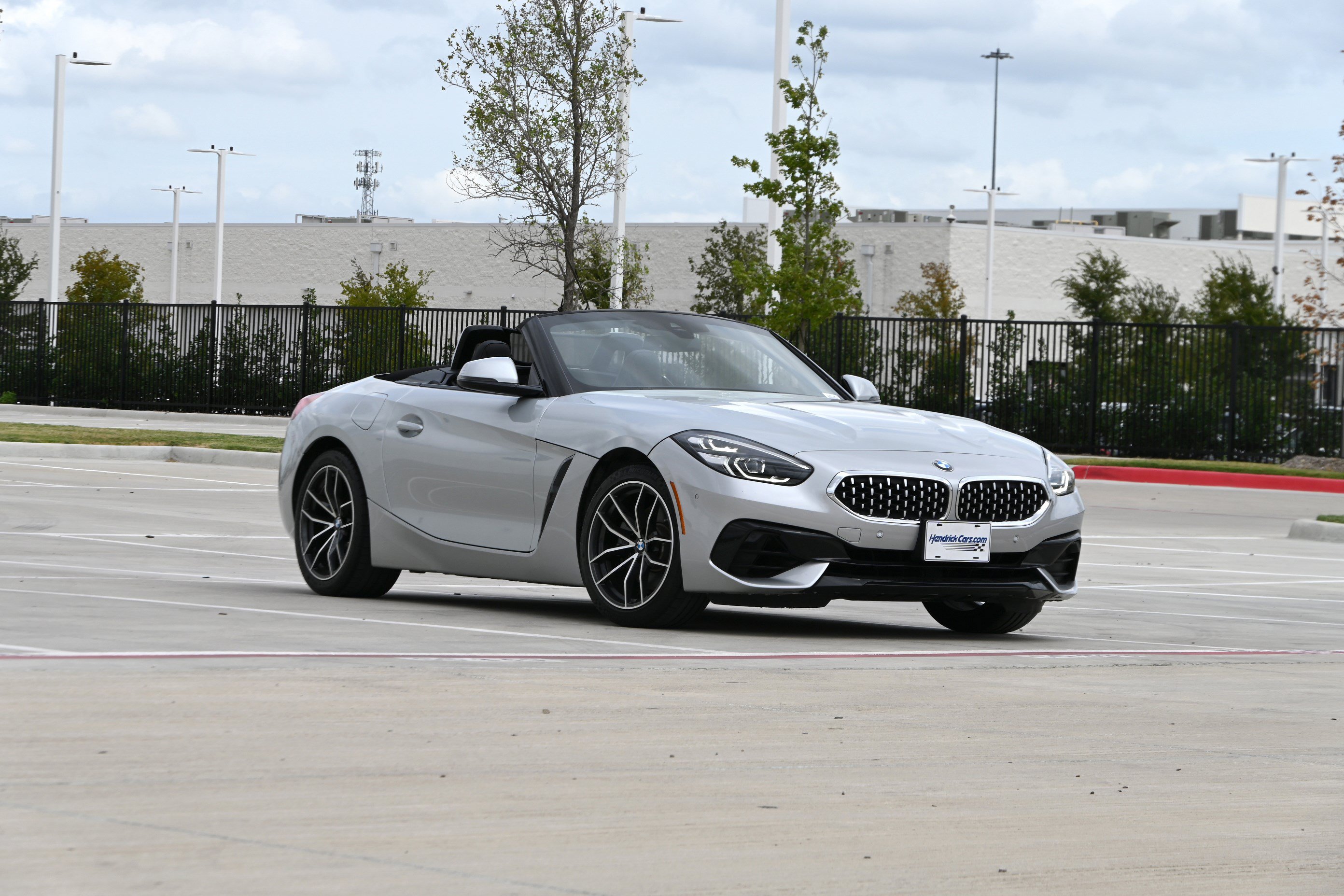 Used 2019 BMW Z4 sDrive30i w/ Premium Package RWD image 2