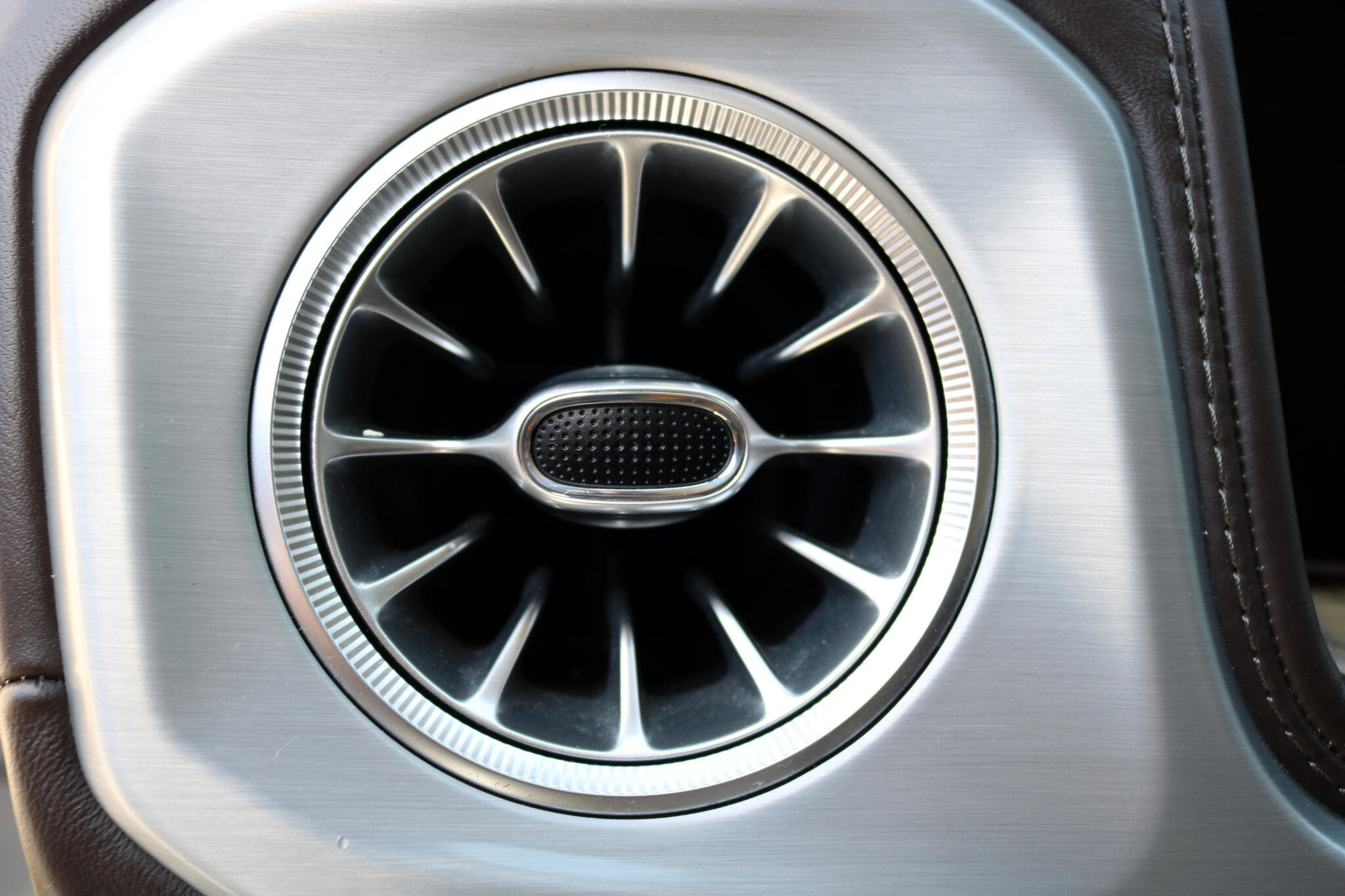 Used 2021 Mercedes-Benz G 63 AMG AMG G 63 4MATIC SUV image 25