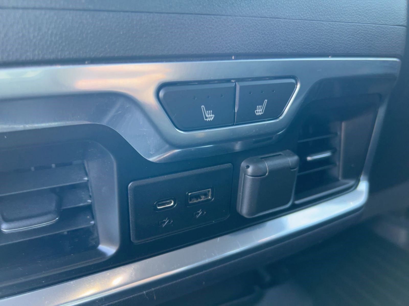 Used 2019 Chevrolet Silverado 1500 LTZ w/ LTZ Texas Edition image 18