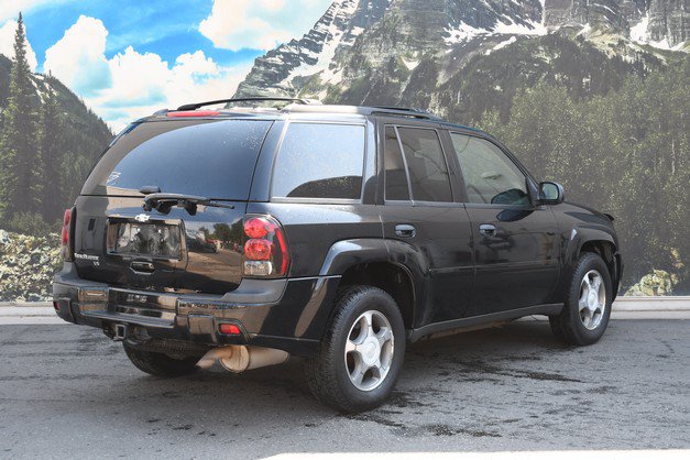 Used 2007 Chevrolet TrailBlazer LS w/ LS Preferred Equipment Group AWD/4WD image 3