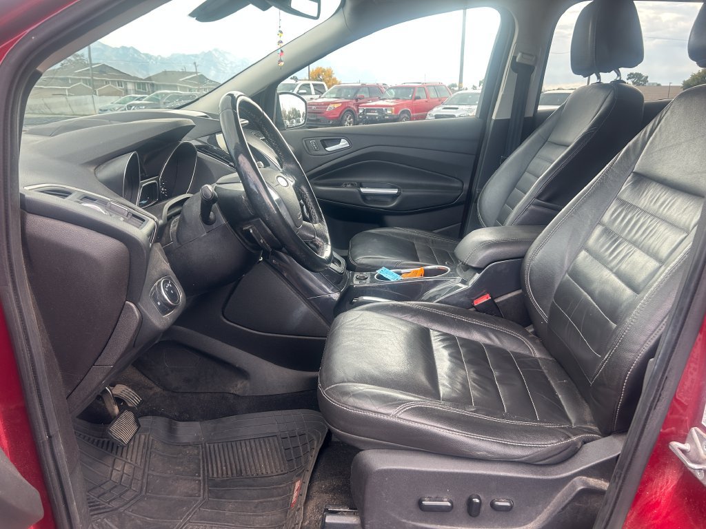 Used 2015 Ford Escape Titanium w/ Equipment Group 301A AWD/4WD image 23