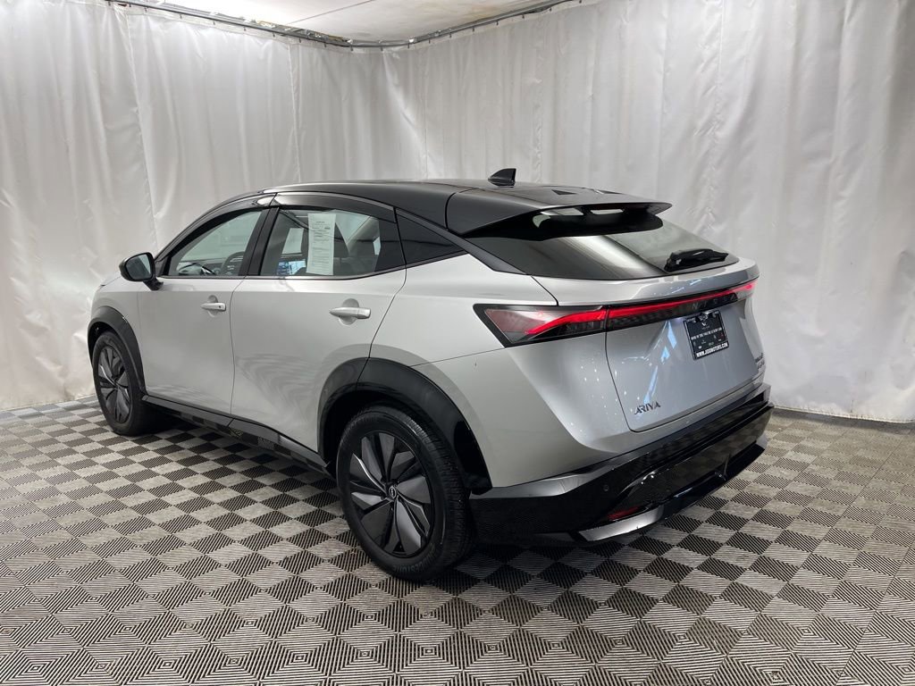 Used 2023 Nissan Ariya AWD image 4
