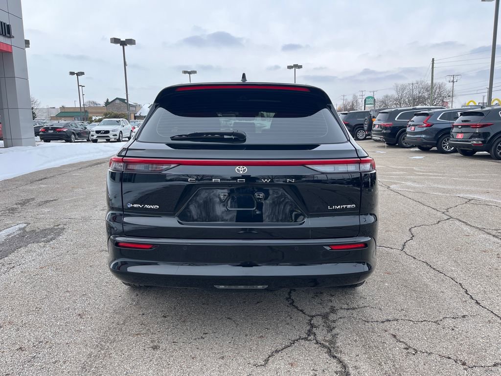 Certified 2025 Toyota Crown Signia image 4