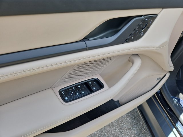New 2026 Porsche Taycan AWD/4WD image 26