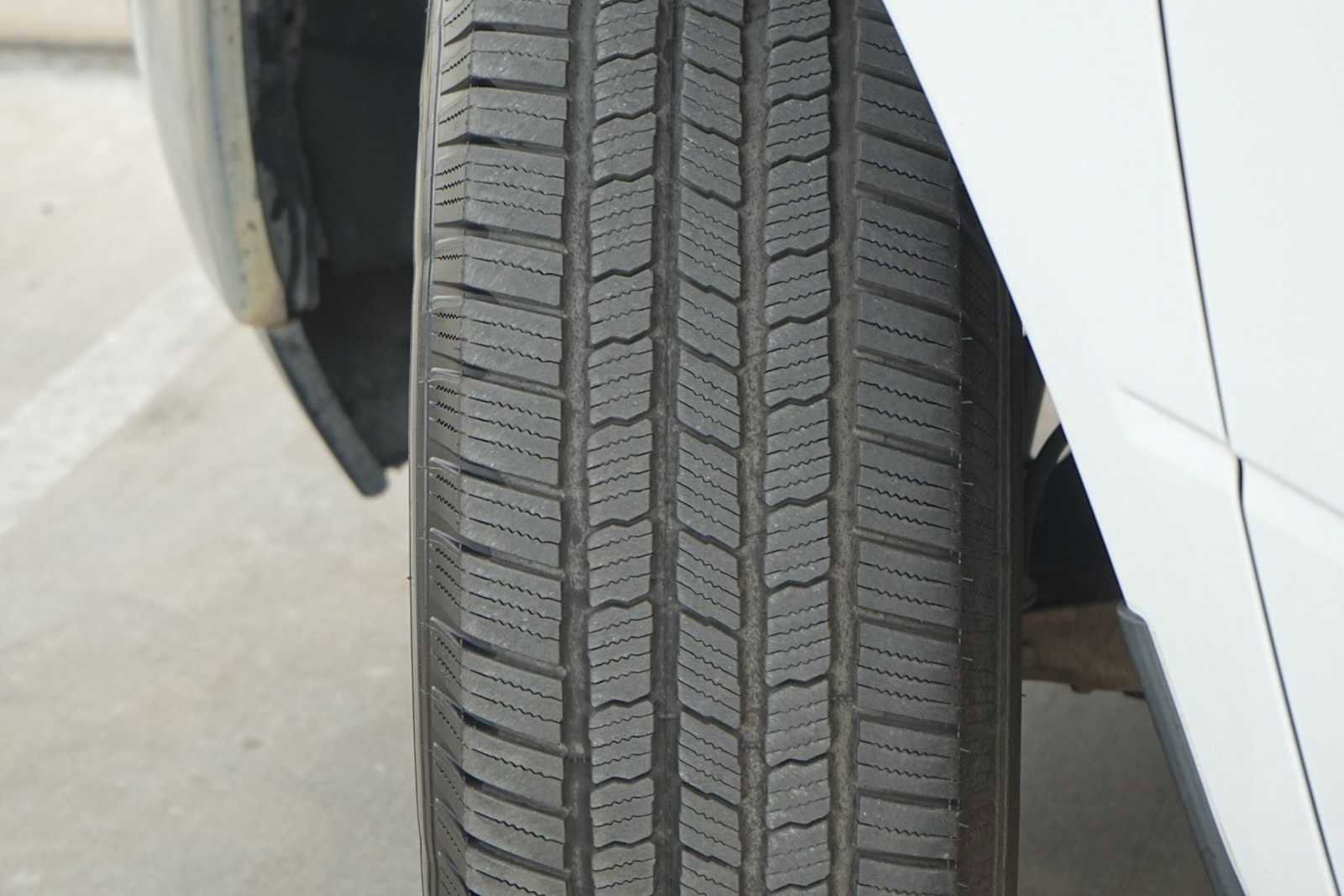 Used 2014 RAM 1500 Classic SLT image 29