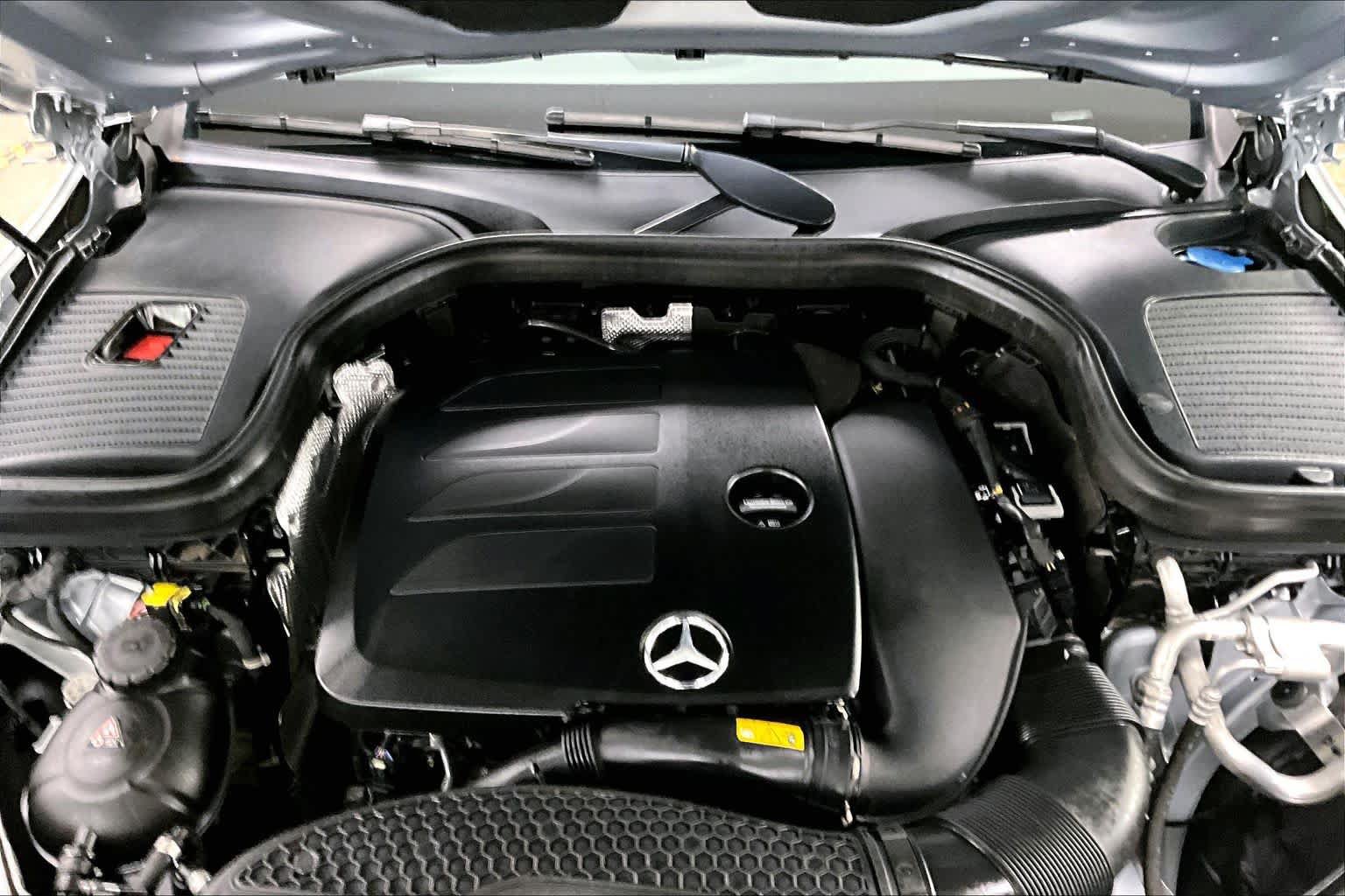 Used 2023 Mercedes-Benz GLC 300 4MATIC Coupe image 30