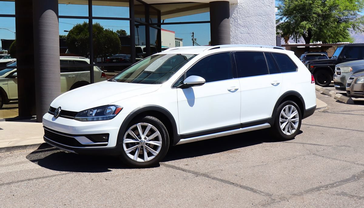 Used 2019 Volkswagen Golf Alltrack S AWD/4WD image 3