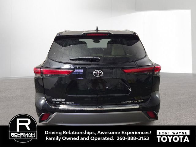 Used 2022 Toyota Highlander Platinum AWD/4WD image 8