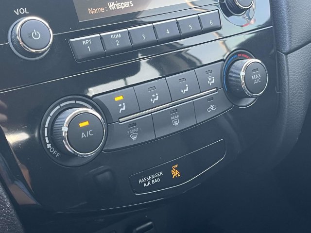 Used 2017 Nissan Rogue S FWD image 30