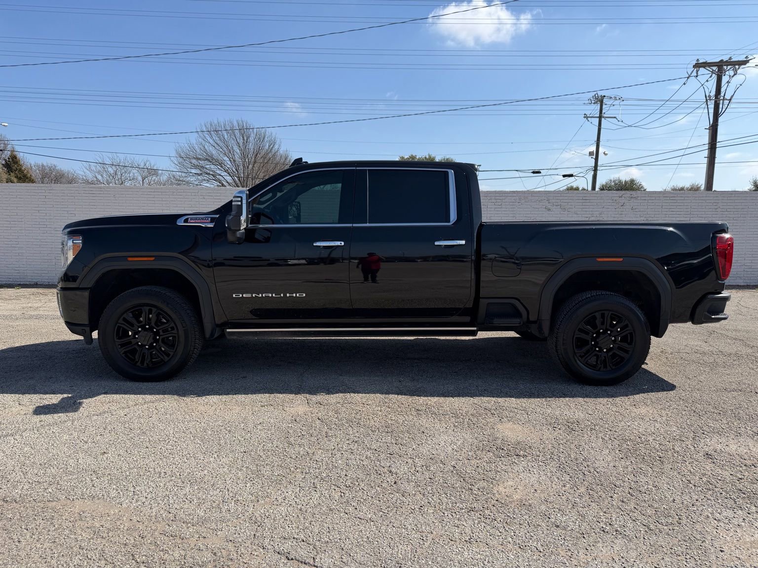 Used 2022 GMC Sierra 2500 Denali w/ Denali Black Diamond Edition image 3