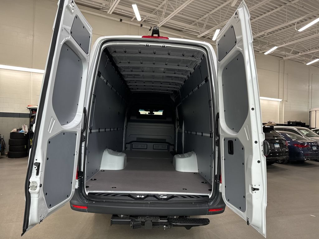 New 2025 Mercedes-Benz Sprinter 3500 image 18