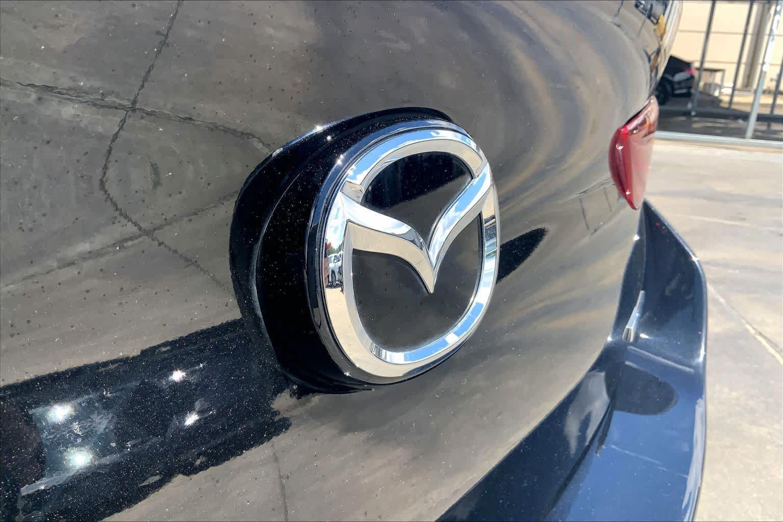 Used 2024 MAZDA MAZDA3 s FWD image 10