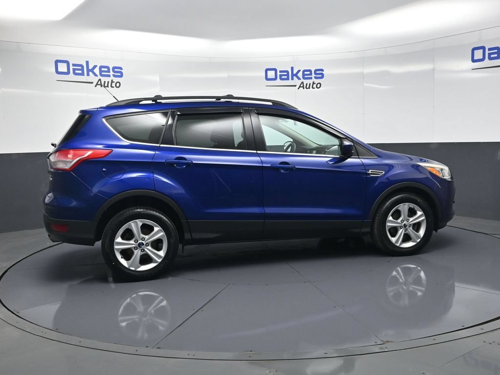 Used 2016 Ford Escape SE w/ Equipment Group 201A FWD image 8