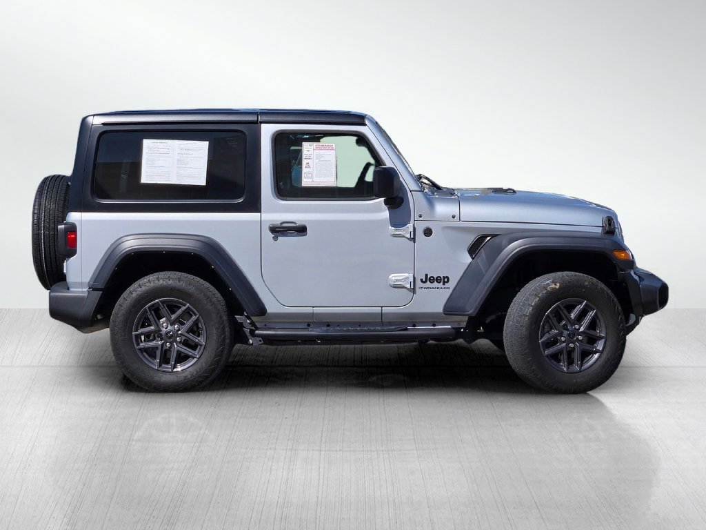 Used 2024 Jeep Wrangler Sport AWD/4WD image 3