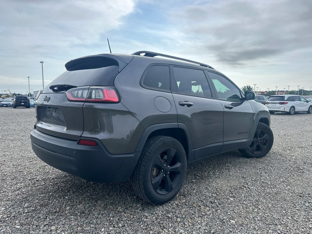 Used 2019 Jeep Cherokee Latitude Plus AWD/4WD image 10