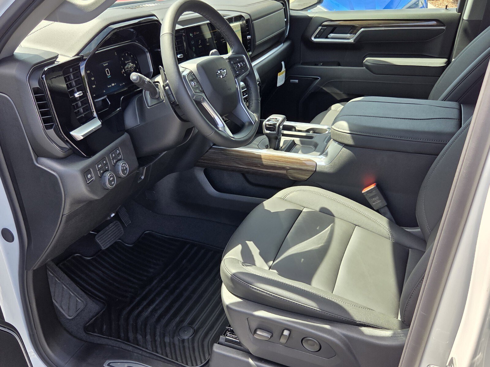 New 2026 Chevrolet Silverado 1500 RST w/ Safety Package AWD/4WD image 5