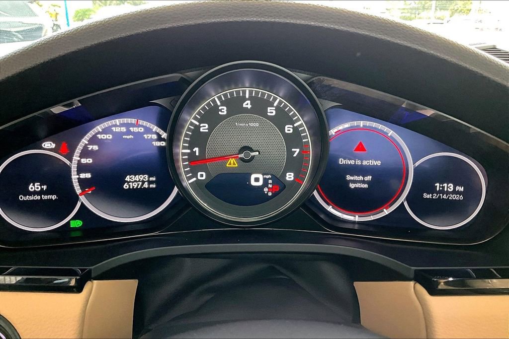 Used 2023 Porsche Cayenne S Platinum image 9