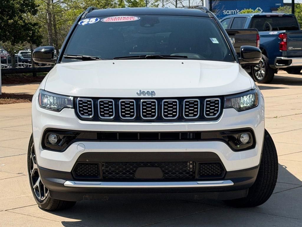 Used 2025 Jeep Compass Limited image 2