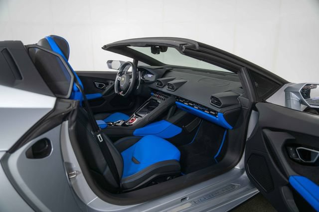 Used 2023 Lamborghini Huracan EVO RWD image 24