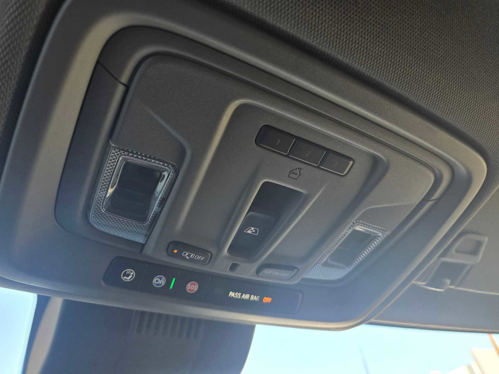 Used 2024 Chevrolet Silverado 1500 LT Trail Boss w/ Convenience Package II image 32