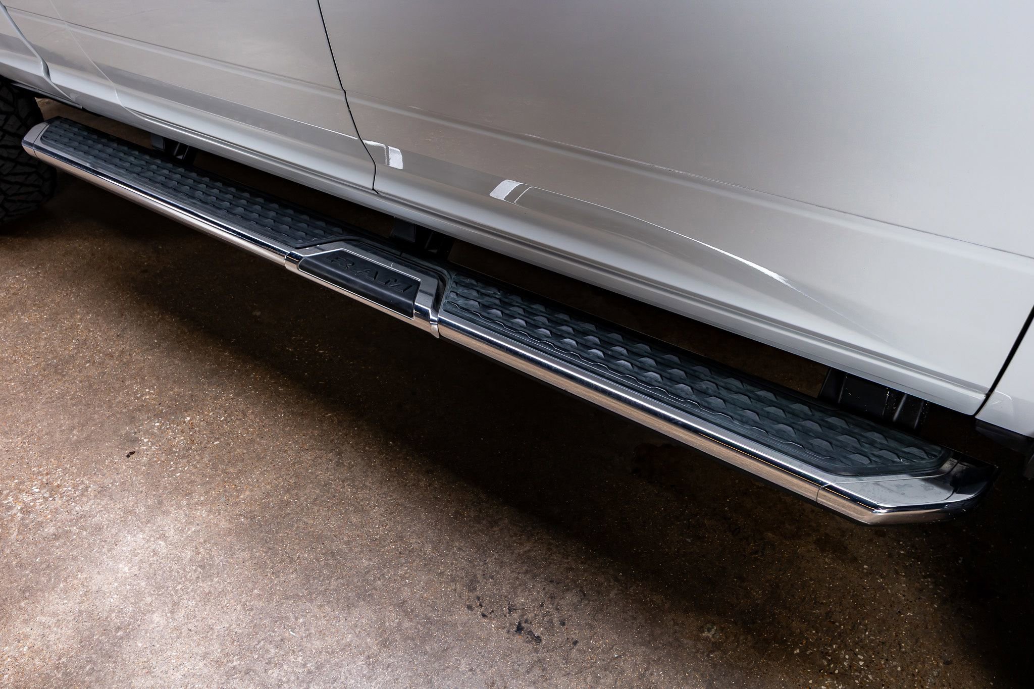 Used 2023 RAM 3500 Laramie AWD/4WD image 12