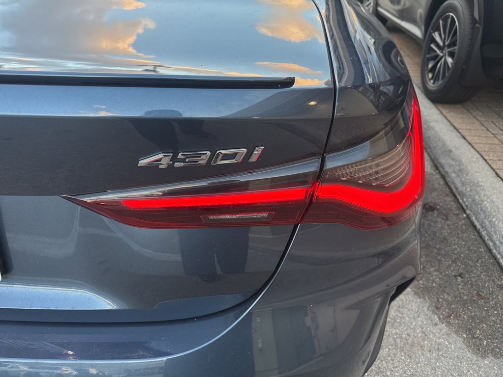 Used 2024 BMW 430i Coupe w/ M Sport Package image 9