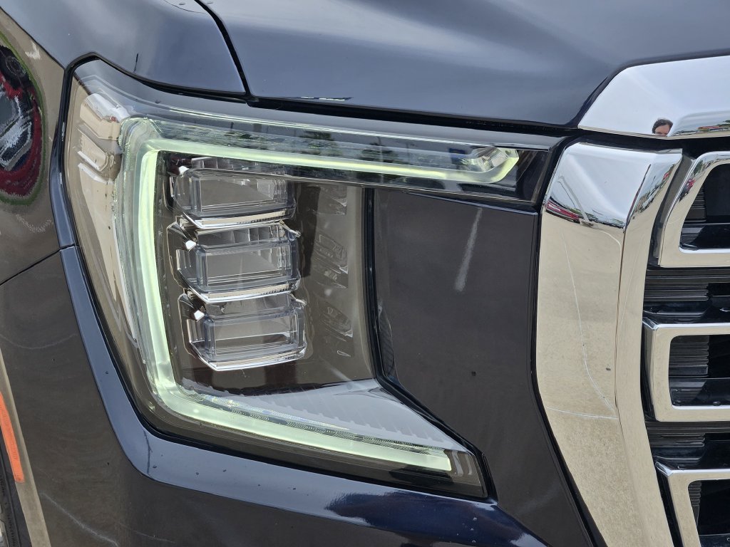 Used 2021 GMC Yukon SLT w/ SLT Premium Package RWD image 9