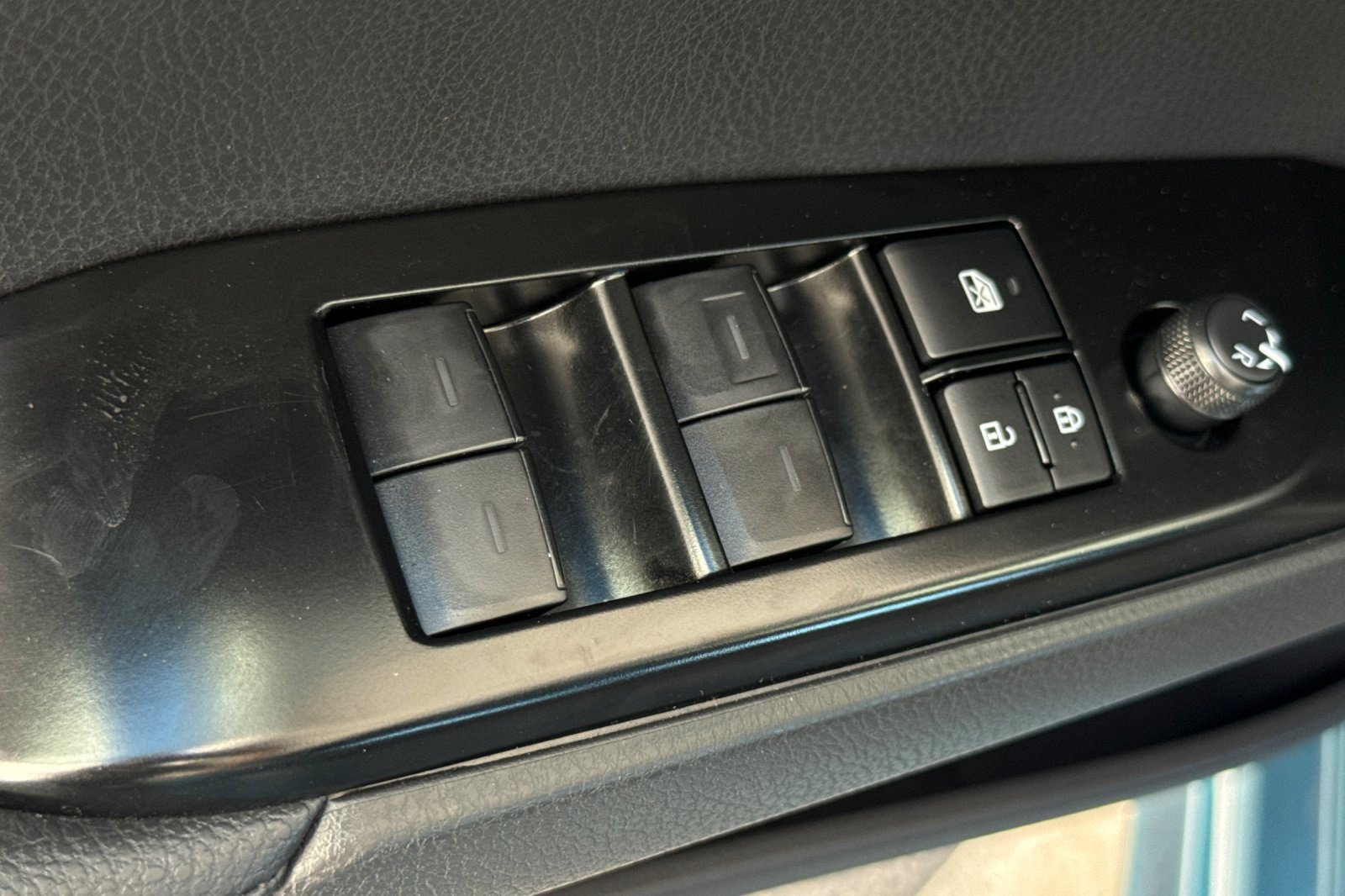 Used 2025 Toyota Camry XSE w/ Premium Plus Package FWD image 13
