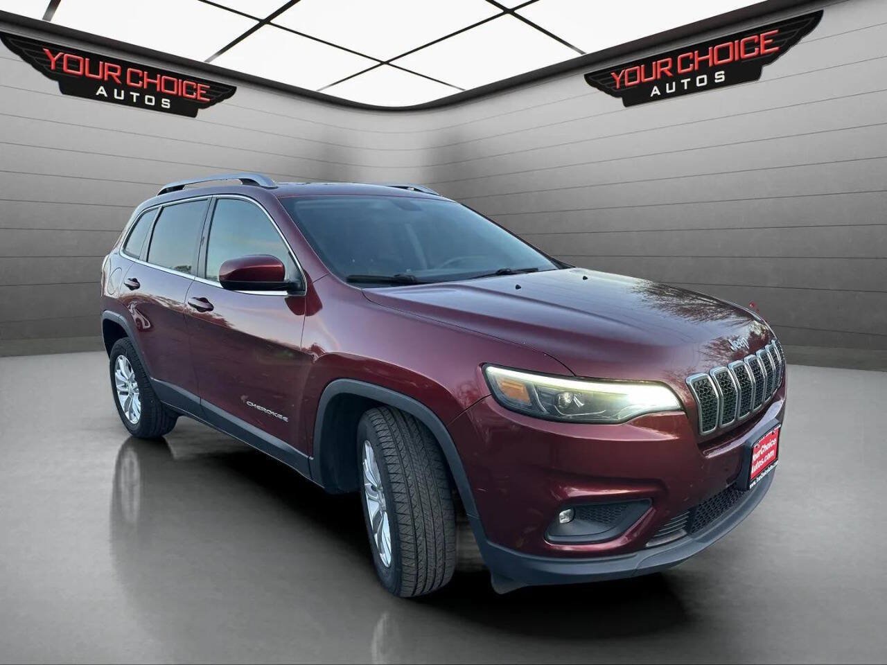 Used 2019 Jeep Cherokee Latitude w/ Popular Appearance Group FWD image 7