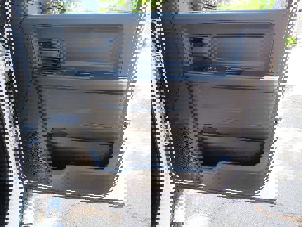 New 2024 RAM 3500 Tradesman w/ Chrome Appearance Group image 36