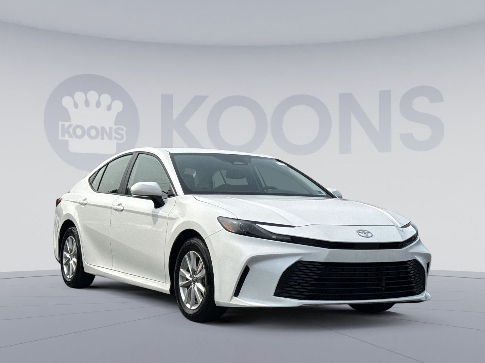Used 2025 Toyota Camry LE FWD image 10