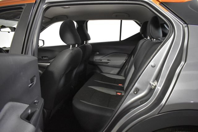 Used 2018 Nissan Kicks SV FWD image 28