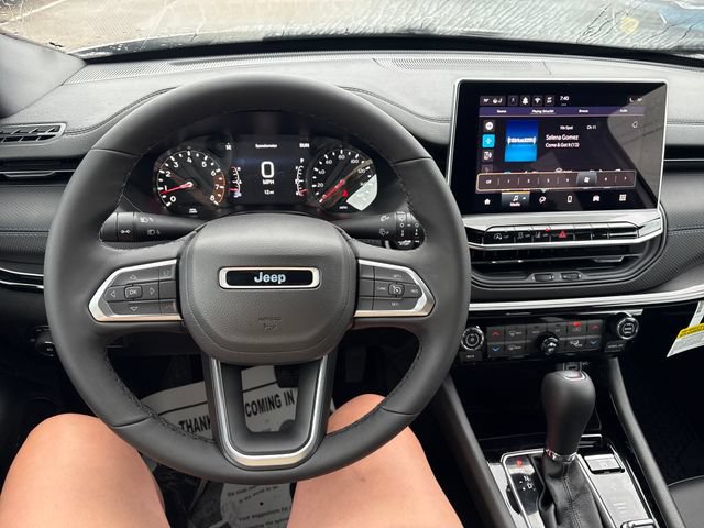 New 2026 Jeep Compass Latitude AWD/4WD image 10