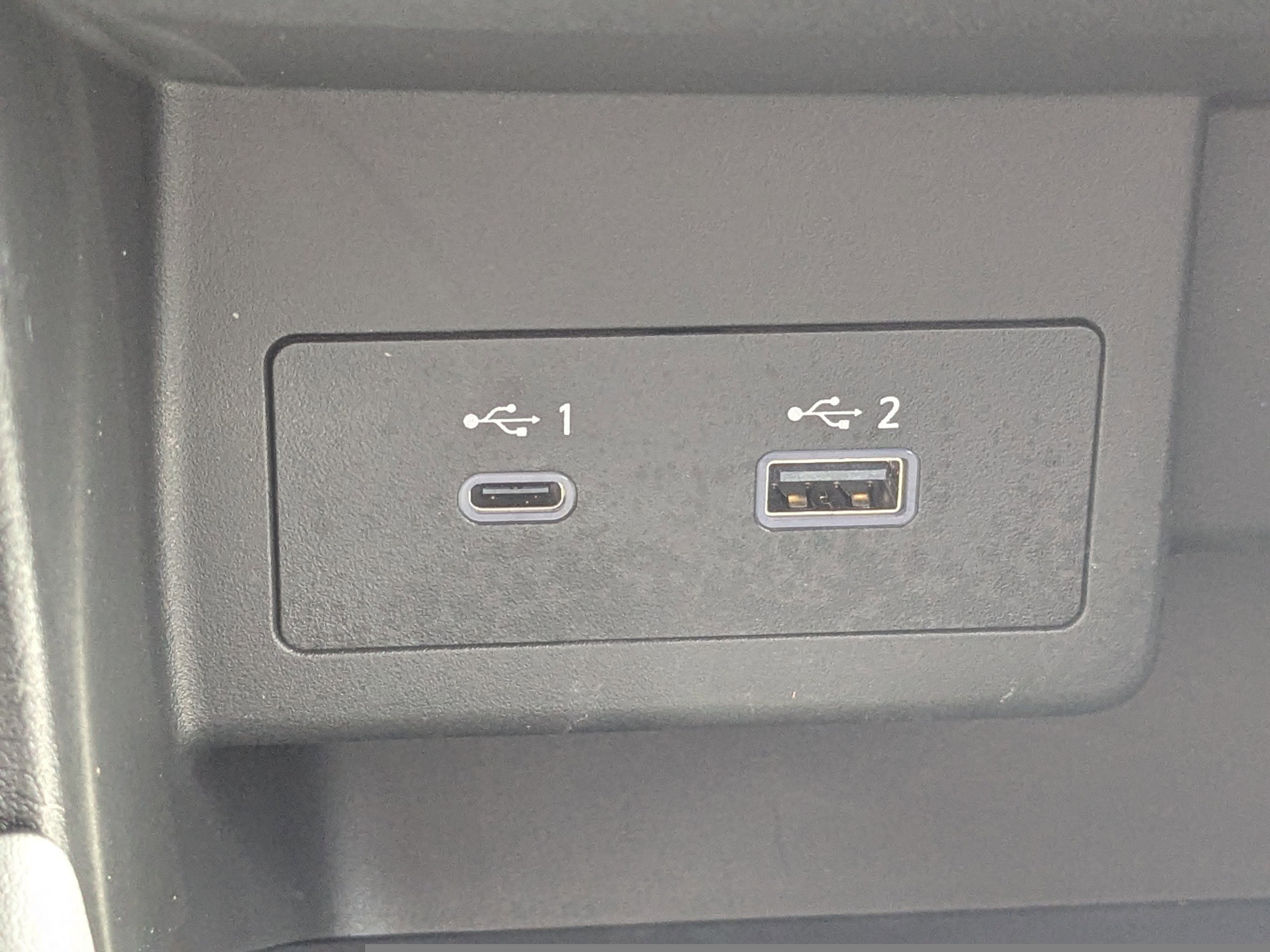 Certified 2024 Nissan Kicks SR w/ SR Premium Package image 20