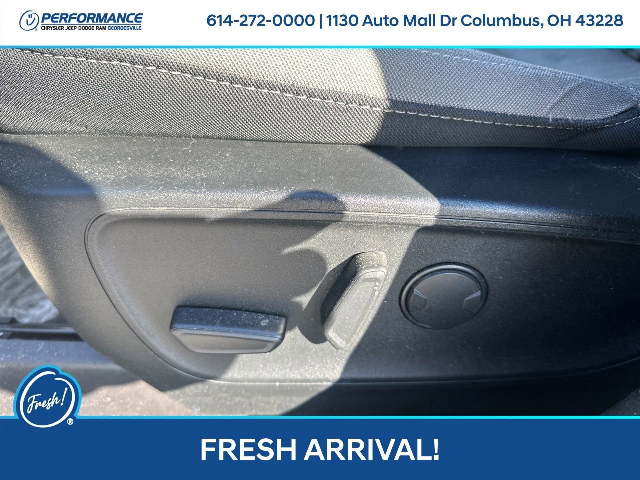 Used 2020 Ford Escape SE image 14