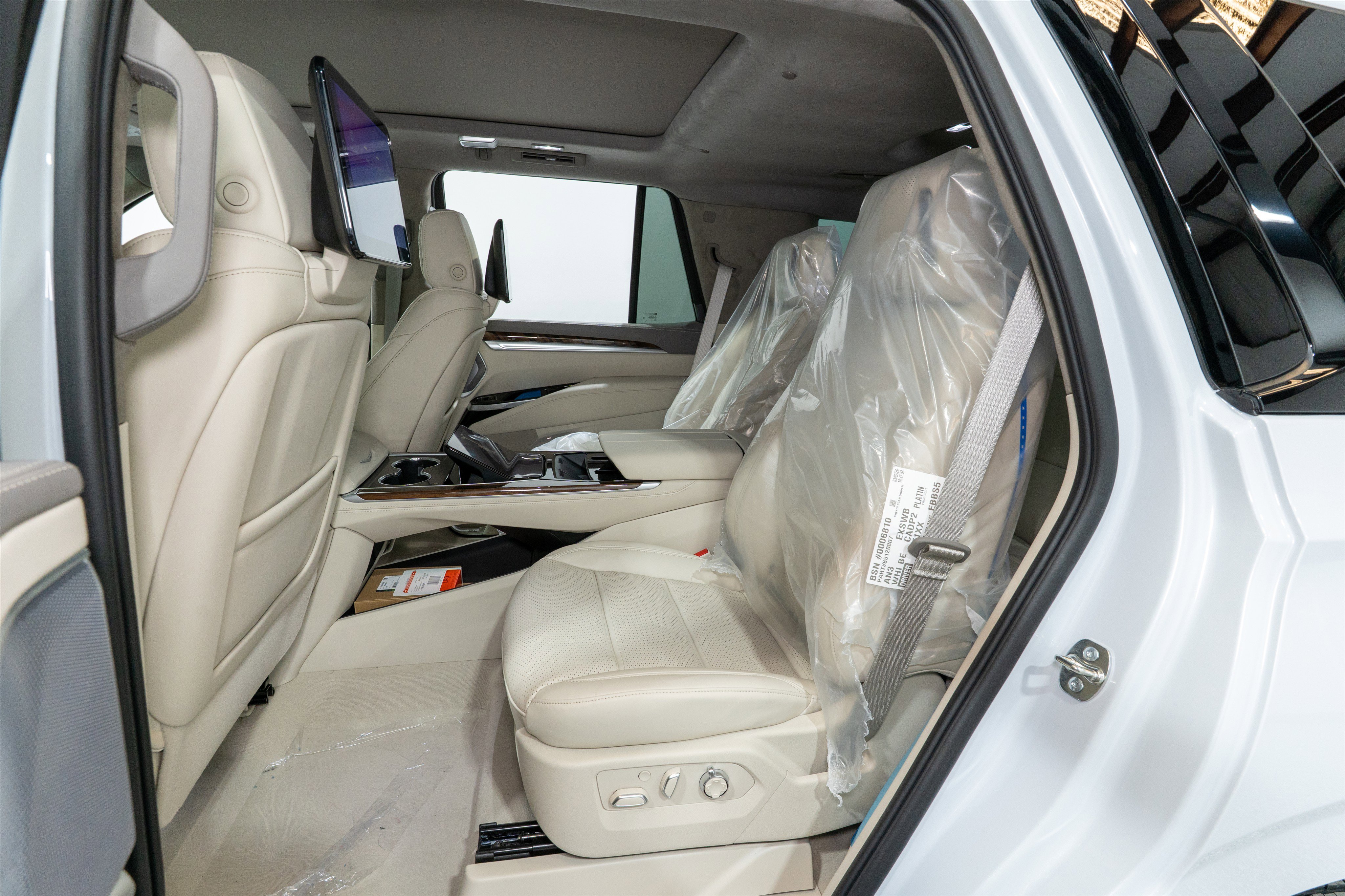 Used 2026 Cadillac Escalade Platinum Sport AWD/4WD image 42