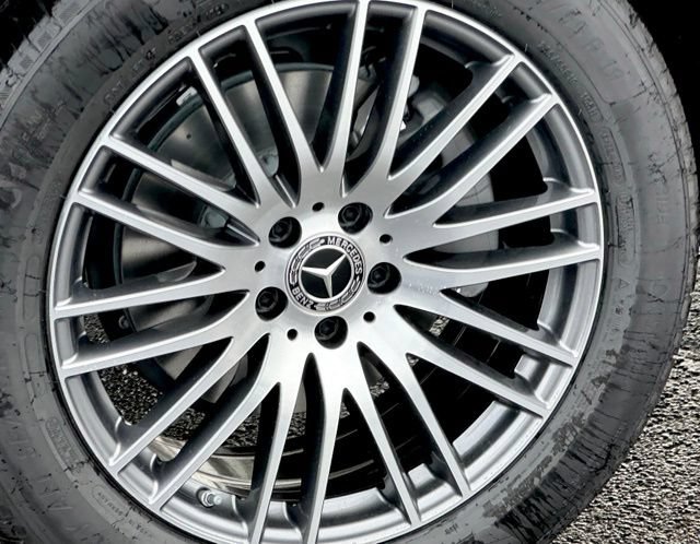 New 2026 Mercedes-Benz GLC 300 4MATIC image 9