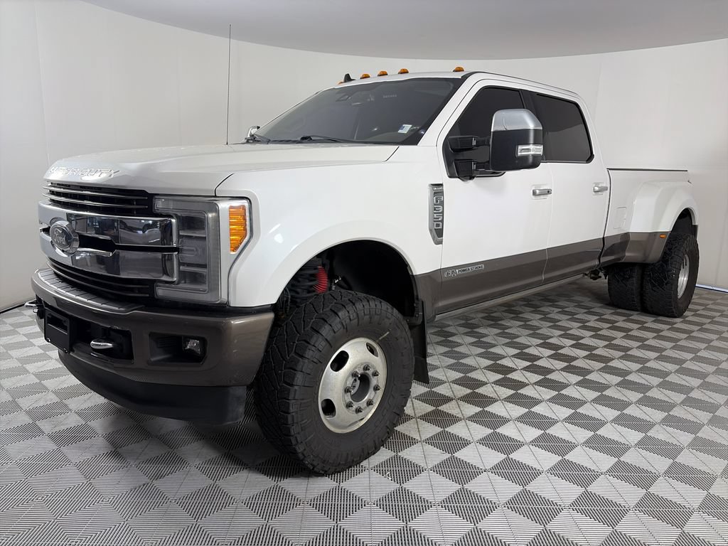 Used 2019 Ford F350 King Ranch w/ King Ranch Ultimate Package AWD/4WD image 3