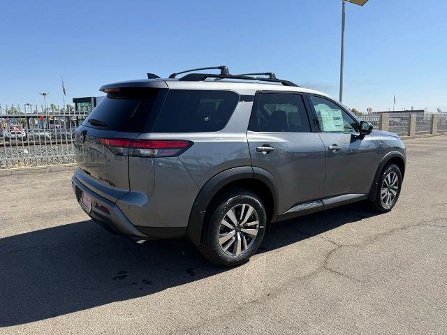 New 2026 Nissan Pathfinder SL w/ Cargo Package AWD/4WD image 6