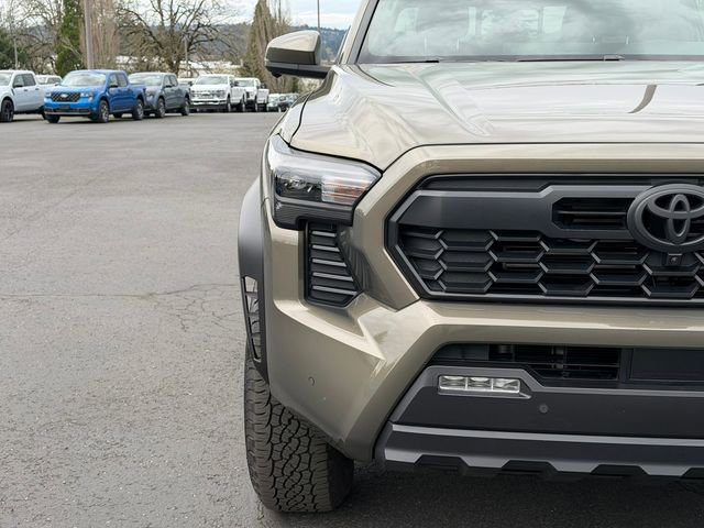 Used 2024 Toyota Tacoma TRD Off-Road w/ TRD Off Road Premium Package image 8