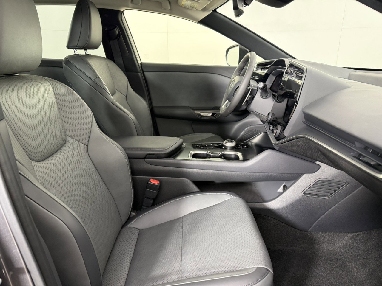 Used 2024 Lexus RZ 300e Premium w/ Accessory Package (Z1) image 10