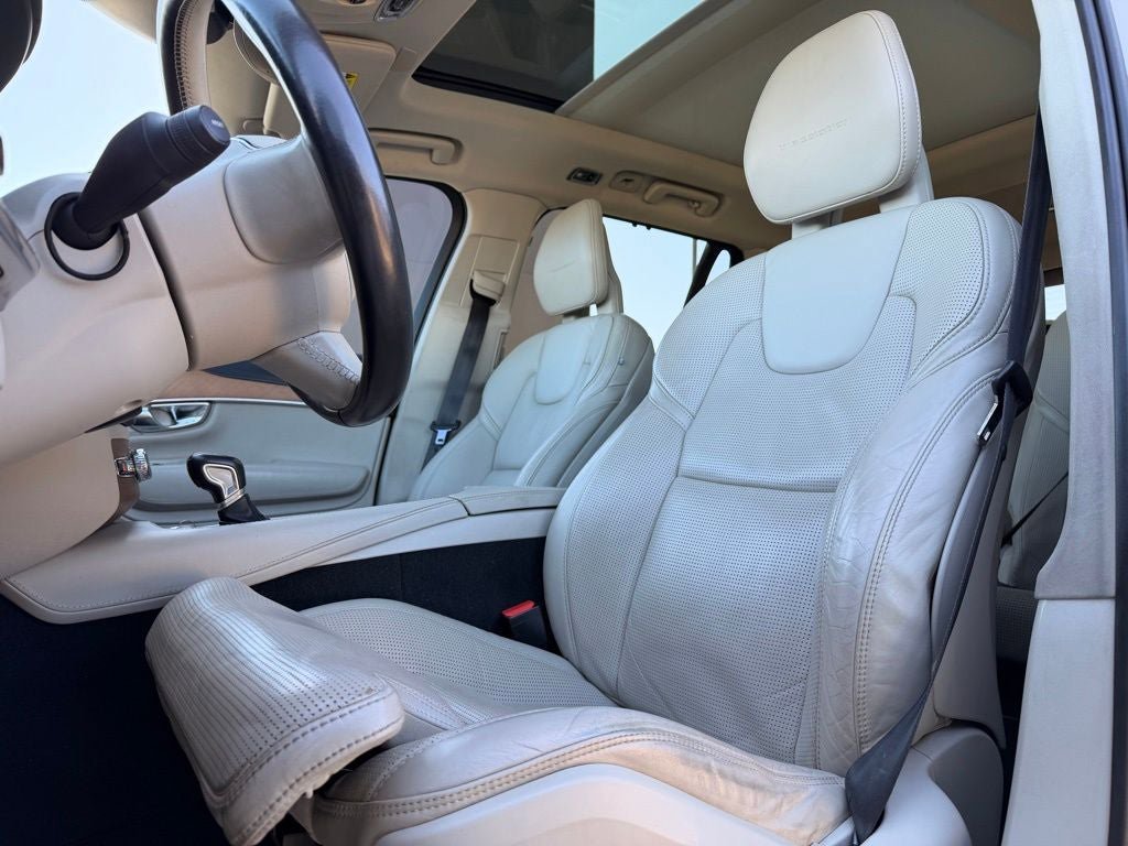 Used 2016 Volvo XC90 T6 Inscription w/ Protection Package Plus AWD/4WD image 26