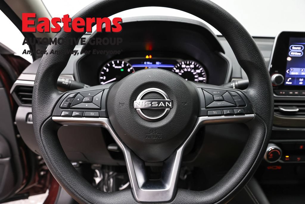 Used 2023 Nissan Altima 2.5 SV FWD image 10