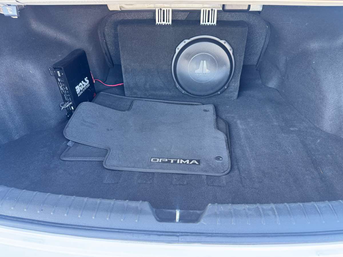 Used 2016 Kia Optima LX FWD image 25