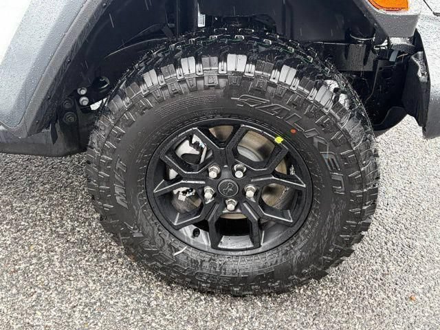New 2026 Jeep Wrangler Sport AWD/4WD image 11